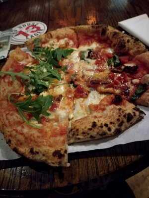 Coke Lane Pizza @ Lucky's