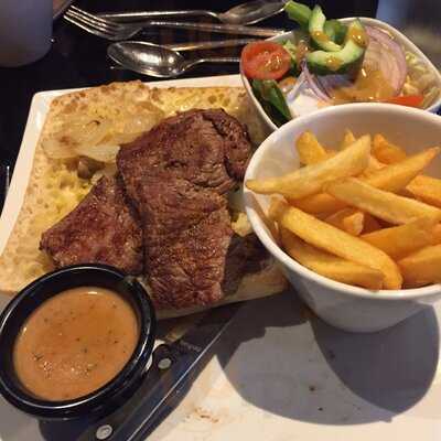 Silver Key Bar And Restuarant