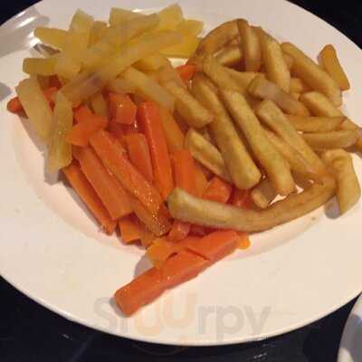 Silver Key Bar And Restuarant