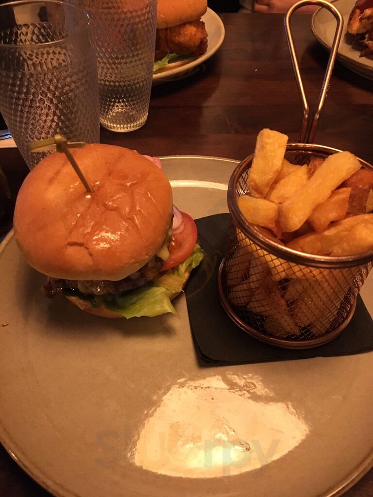 Turners Cross Tavern