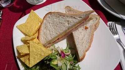 Globe Restaurant And Bar