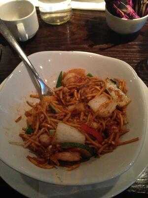 Globe Restaurant And Bar