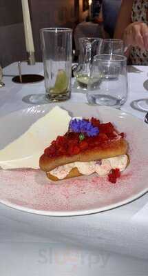 Orchids Restaurant At Hayfield Manor