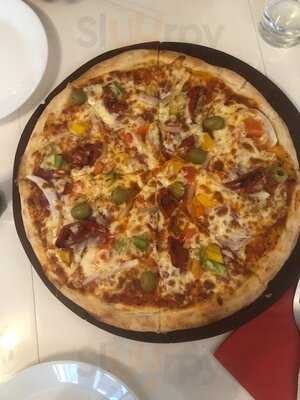 La Strada Restaurant