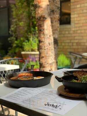 Vandal Cafe & Restaurant