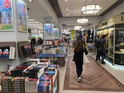 Easons Bookstore Cafe