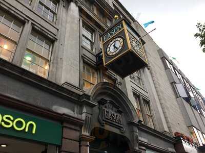 Easons Bookstore Cafe