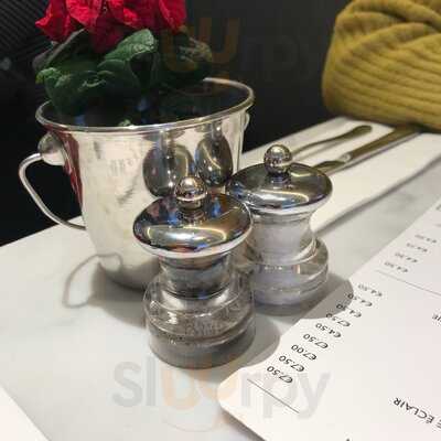 Green & Bean Cafe And Bar