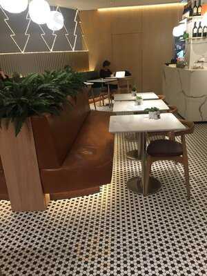 Green & Bean Cafe And Bar