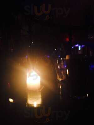 O'reilly's Sub Lounge