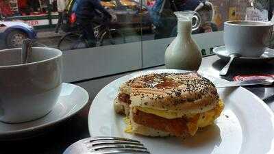 The Coffee Bean & Tea Leaf