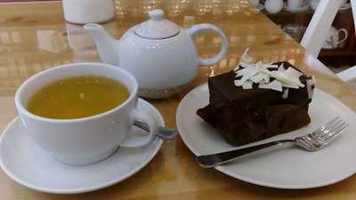 The Coffee Bean & Tea Leaf