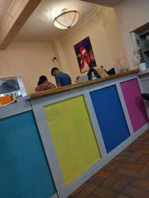 Poppadom Indian Takeaway