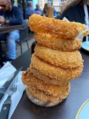 Gourmet Burger Kitchen (gbk)