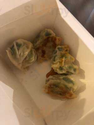 Kuraudo Sushi & Gyoza