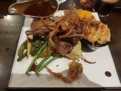 D'arcy Mcgee's  Pub Restaurant Cafe