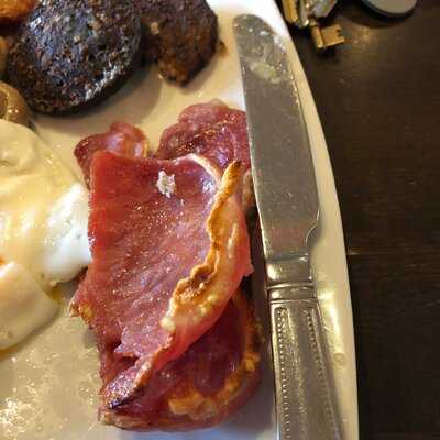 D'arcy Mcgee's  Pub Restaurant Cafe