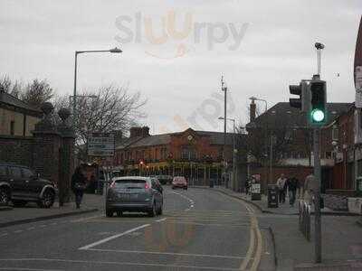 Hanlon's Bar & Restaurant