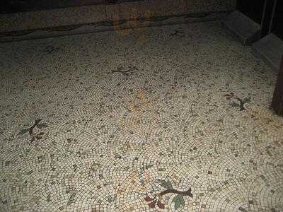 Hanlon's Bar & Restaurant