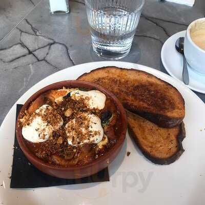 Lenehans Bar And Grill