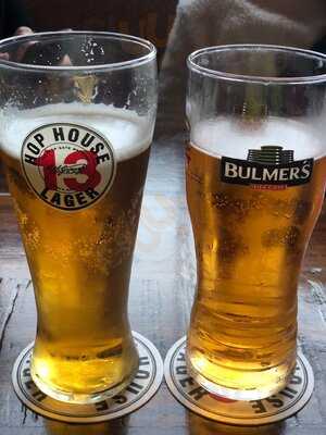 An File Bar Westport