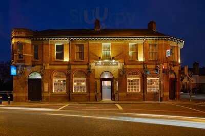 The Bridge Bar & Eatery