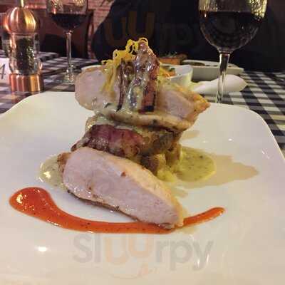 Cucino's At The Marine Hotel