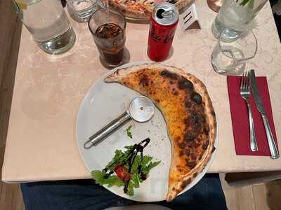 Woozza Wood Fired Pizza