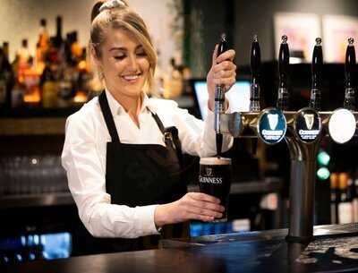 Marlin Bar And Grill