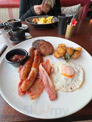 Sophie's @ The Dean Cork