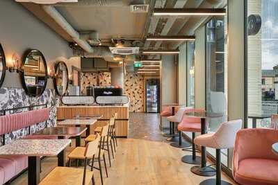 Guud Day Four Courts