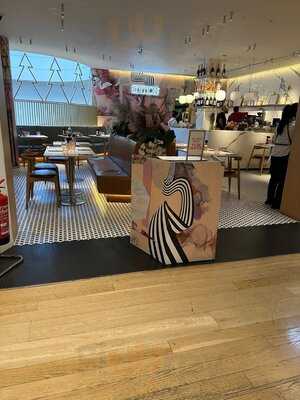 Edition Cafe At Brown Thomas