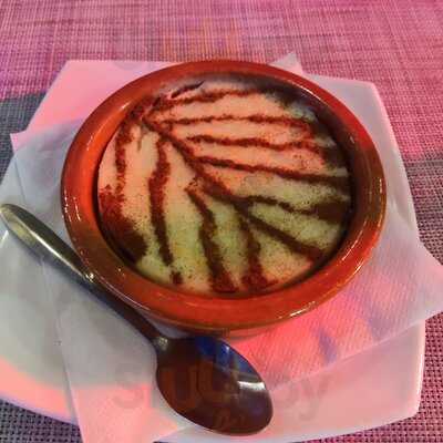 Tugas Tapas & Wine Bar