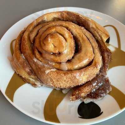 Emilie And The Cool Kids