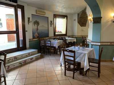Foto 61000940