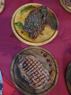 Red Ristorante Steak House