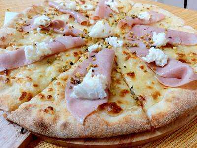 Is Fradilis Pizzeria