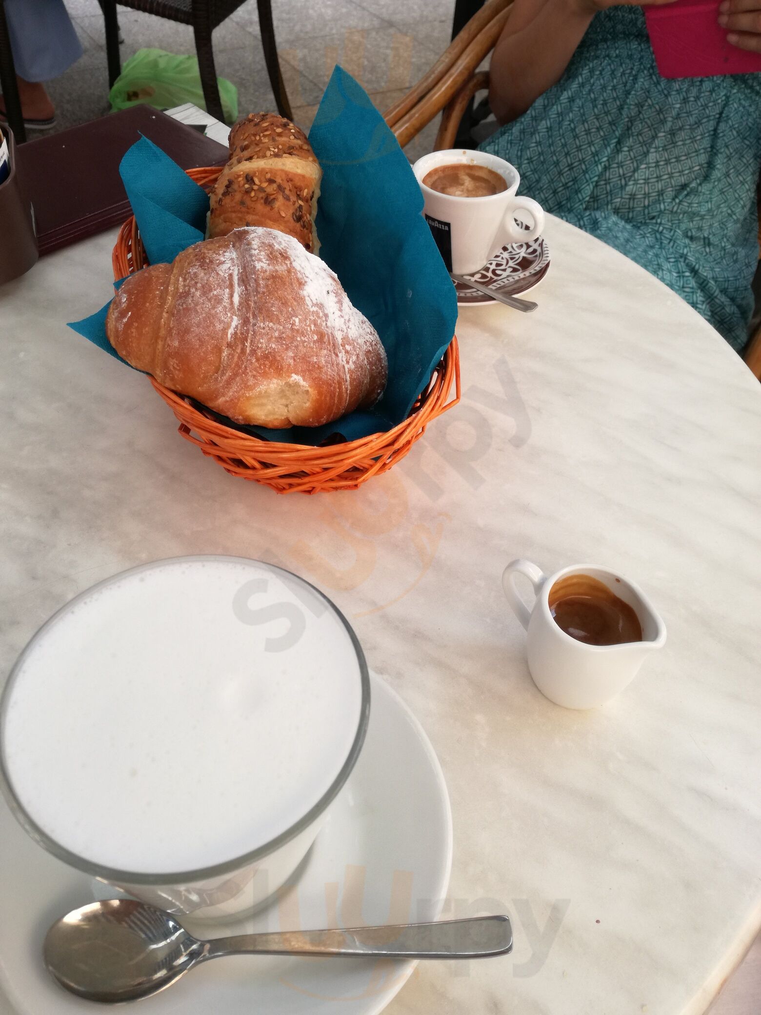 Cafe Del Mar