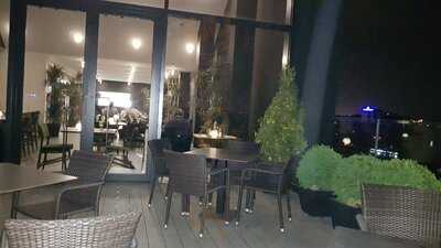 Foto 56011880