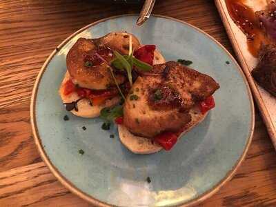 El Barrio Restaurante Y Tapas Bar