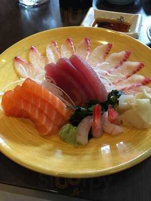 Tomo Sushi Bar