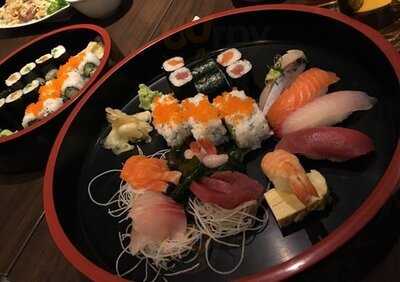 Tomo Sushi Bar