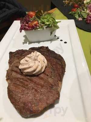 The Green Restaurant & Bar