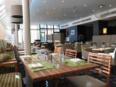 The Green Restaurant & Bar