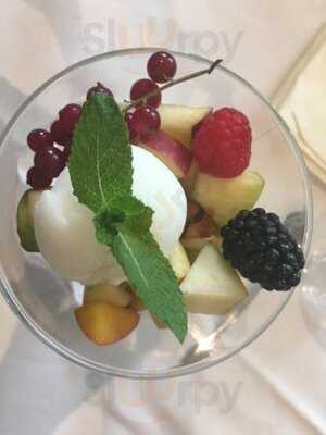 The Green Restaurant & Bar