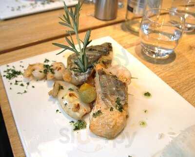 Red Square Restaurant & Bar