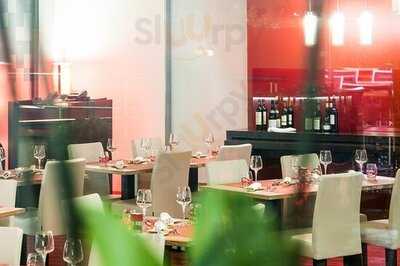 Red Square Restaurant & Bar