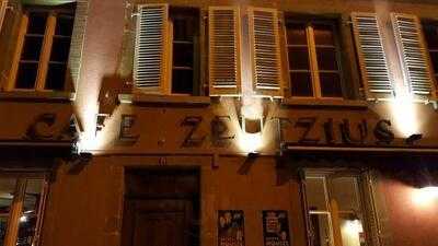 Cents Cafe - Beim Zeutzius Sarl