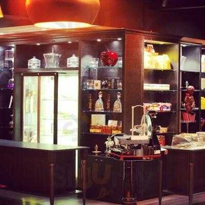 La Duchessa Italian Lounge