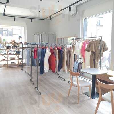 Kontur Concept Store & Coffee